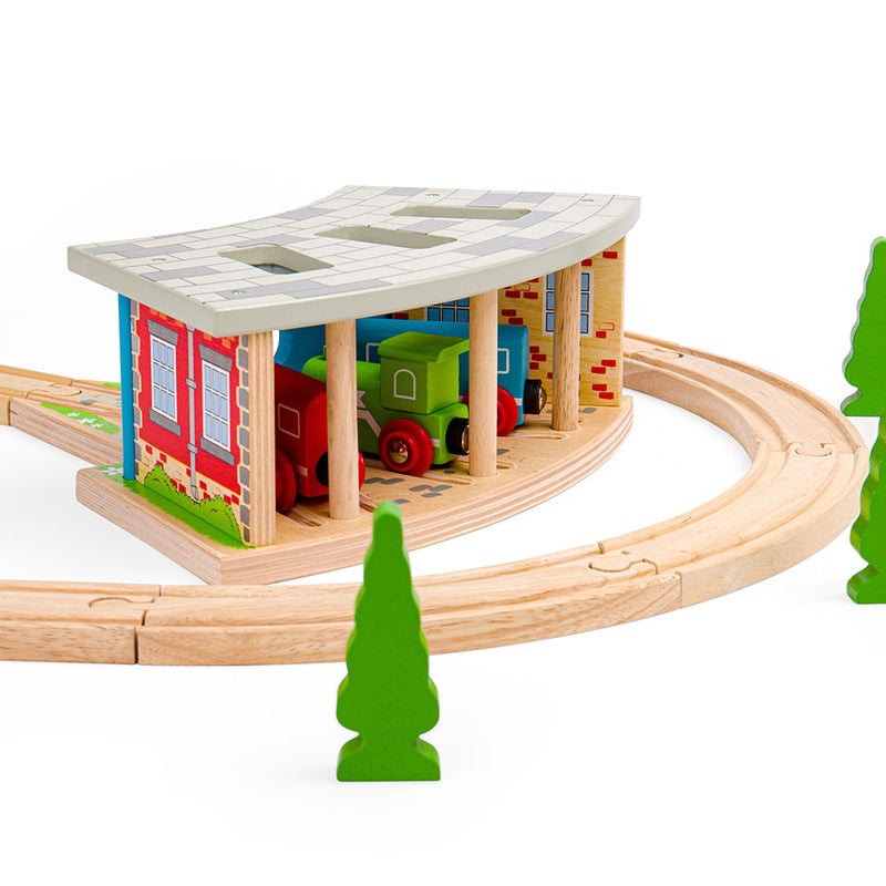 Triple Engine Shed by Bigjigs Toys US